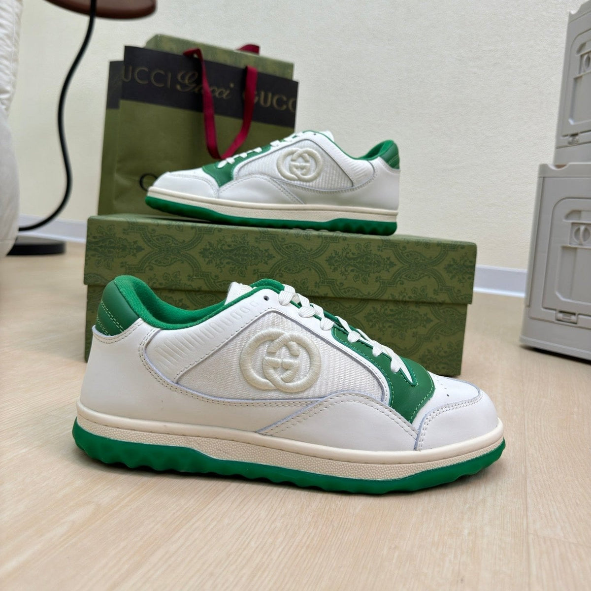GUCCI INTERLOCKING G SNEAKER WHITE GREEN CALFSKIN AND FABRIC